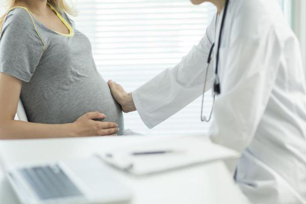 پزشک بارداری