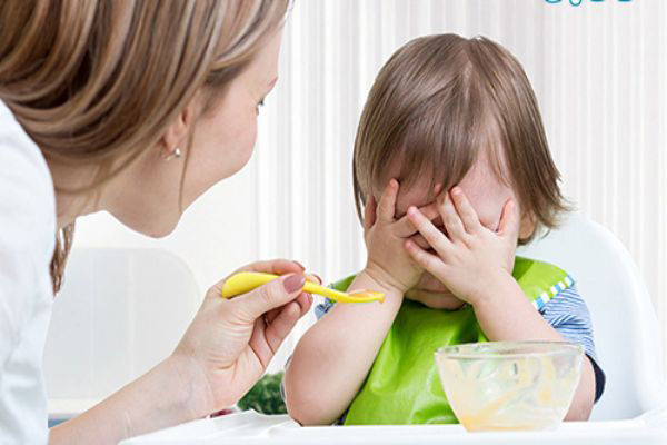 راههای غذا دادن به کودکان بی اشتها
