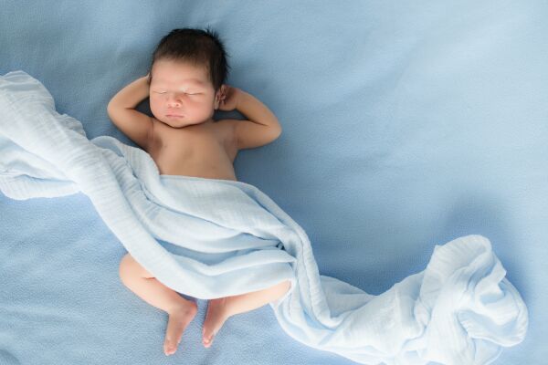 نکات خواب کودک از تولد تا سه ماهگی