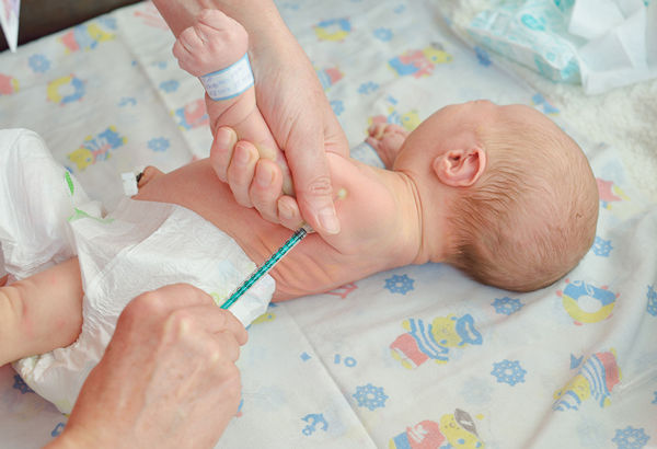 واکسن نوزاد تازه متولد شده