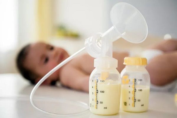 شیردهی به نوزاد نارس