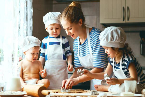 غذا پختن با کودکان