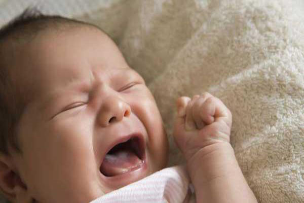 علت نگرفتن شیشه شیر توسط نوزاد