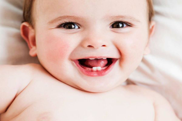 ترتیب رویش دندان نوزاد چگونه است؟