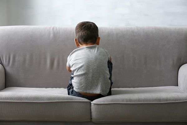 چرا کودکان افسرده می‌شوند؟