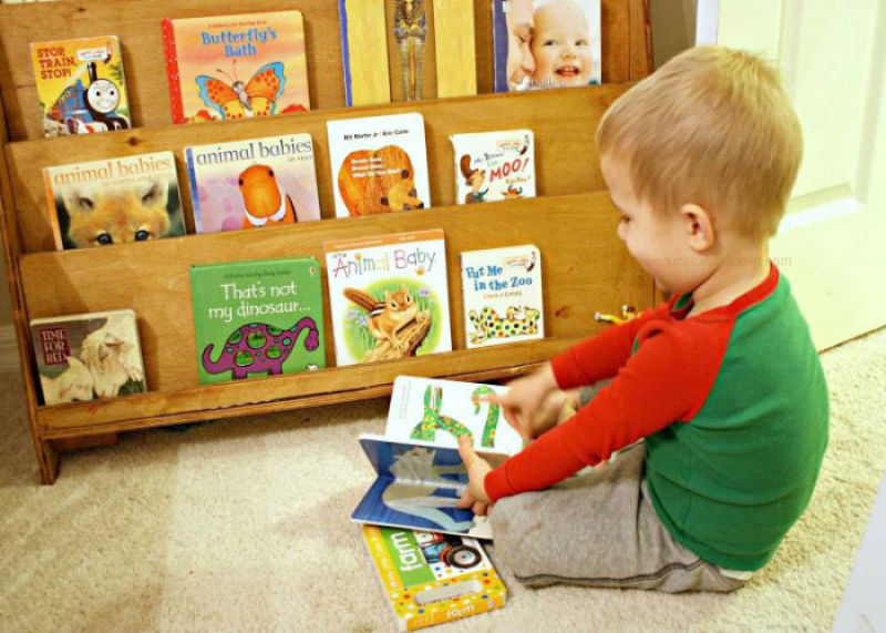 آموزش کتاب خواندن به کودک