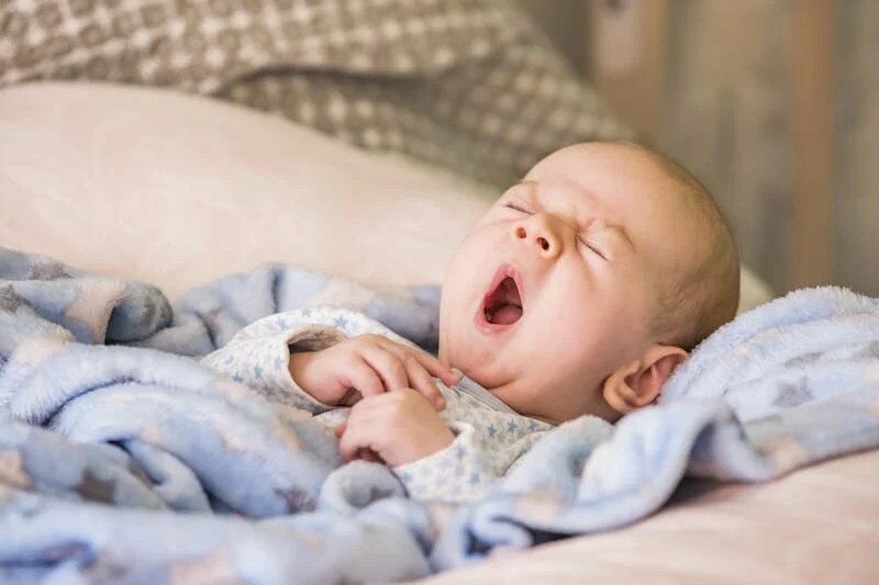 خواب زیاد نوزاد نشانه چیست